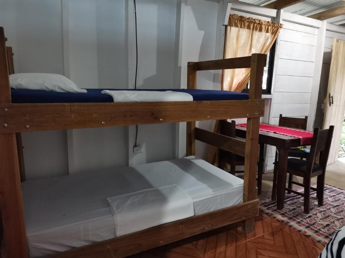 Hostal Cecilia Puerto Viejo de Talamanca Kültér fotó