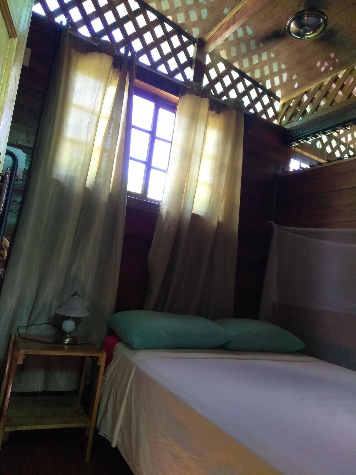 Hostal Cecilia Puerto Viejo de Talamanca Kültér fotó