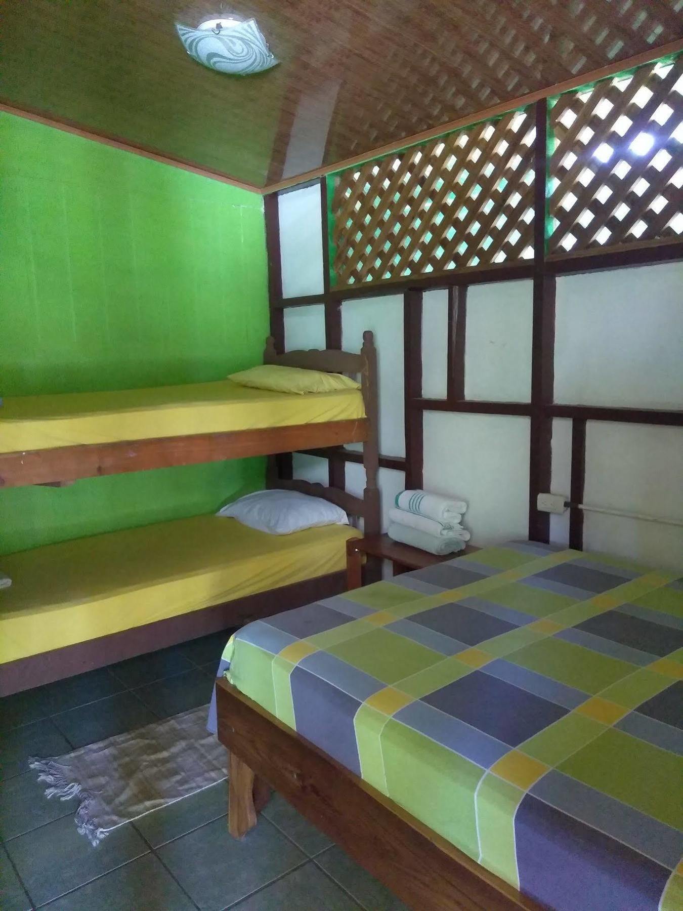 Hostal Cecilia Puerto Viejo de Talamanca Kültér fotó