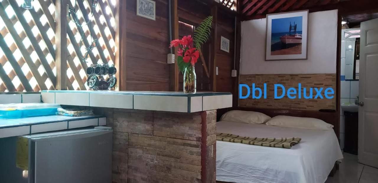 Hostal Cecilia Puerto Viejo de Talamanca Kültér fotó